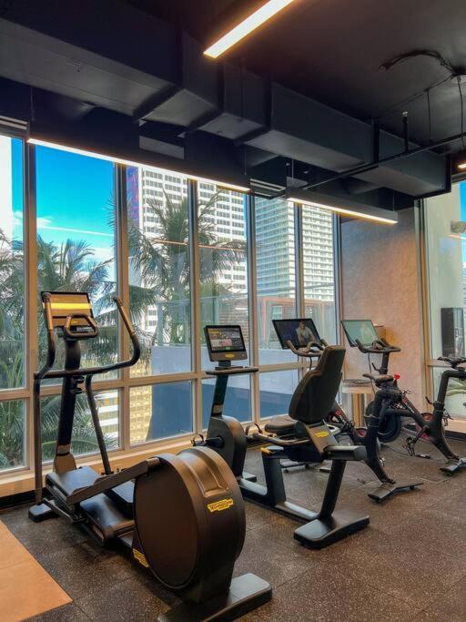 Miami High Town View 1610アパートメント エクステリア 写真