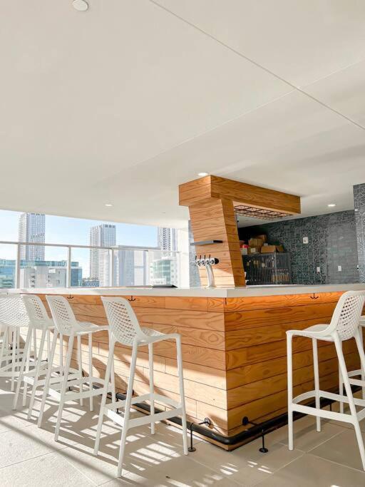 Miami High Town View 1610アパートメント エクステリア 写真
