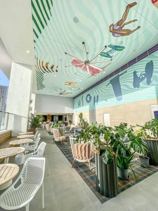 Miami High Town View 1610アパートメント エクステリア 写真